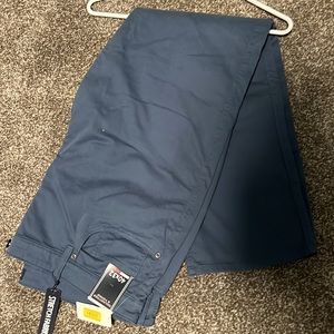 Roundtree & Yorke Class Fit Flat Front Pants